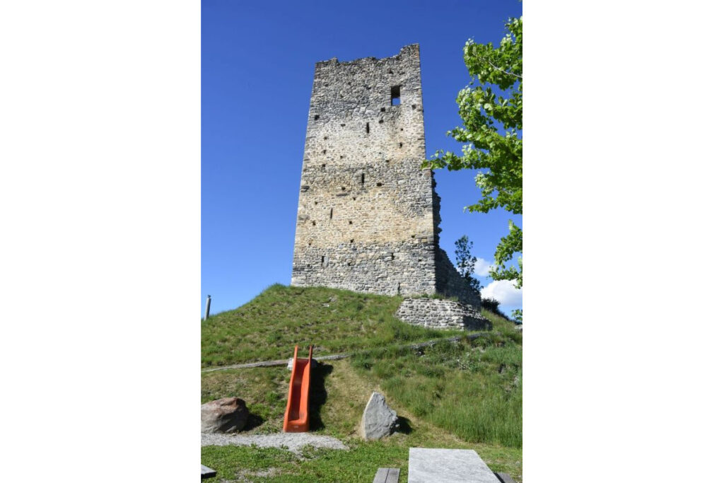 Burg Strassberg_09