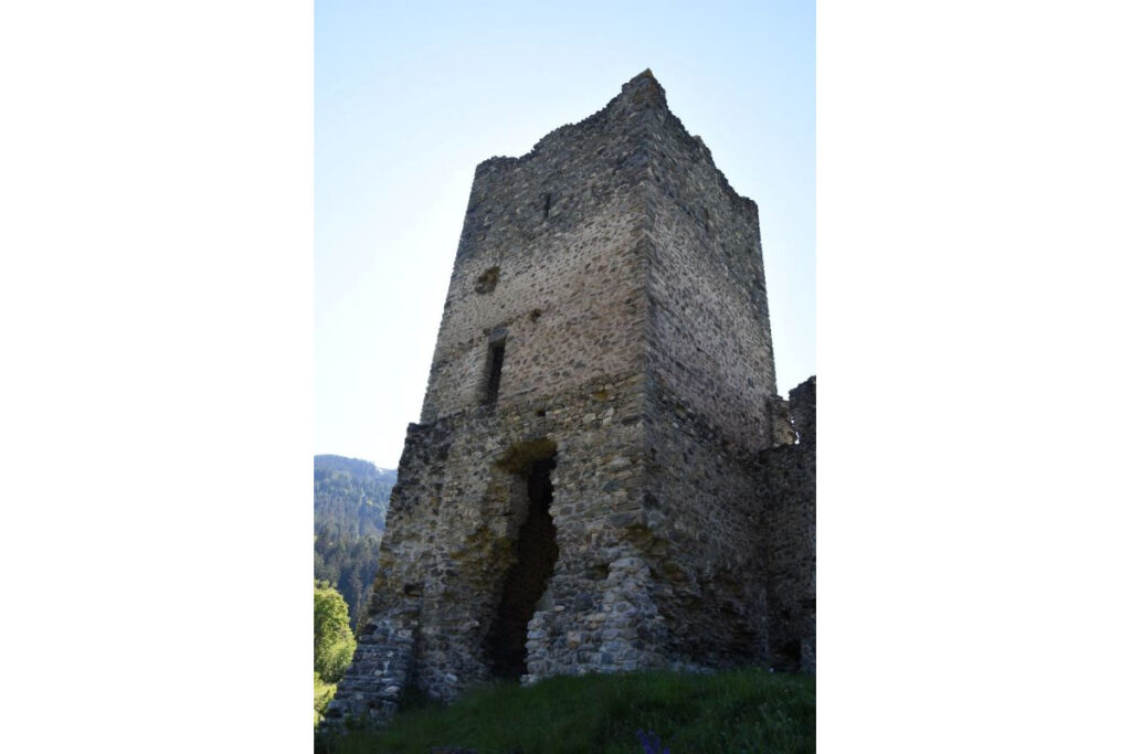 Burg Strassberg_10